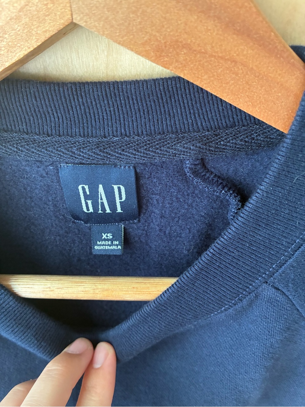 GAP Vintagesoft Raglan Crewneck Sweatshirt - Picture 2 of 2